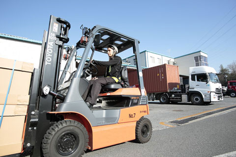 MOTORISTA DE EMPILHADEIRA LIFT